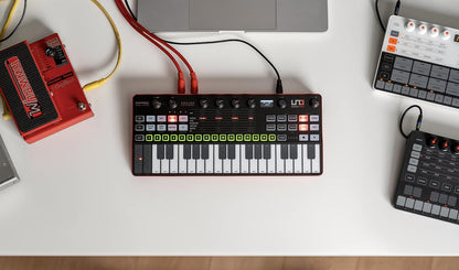 IK Multimedia IKM UNOSYNTHPRODT UNO Synth Pro Desktop Analog Synthesizer