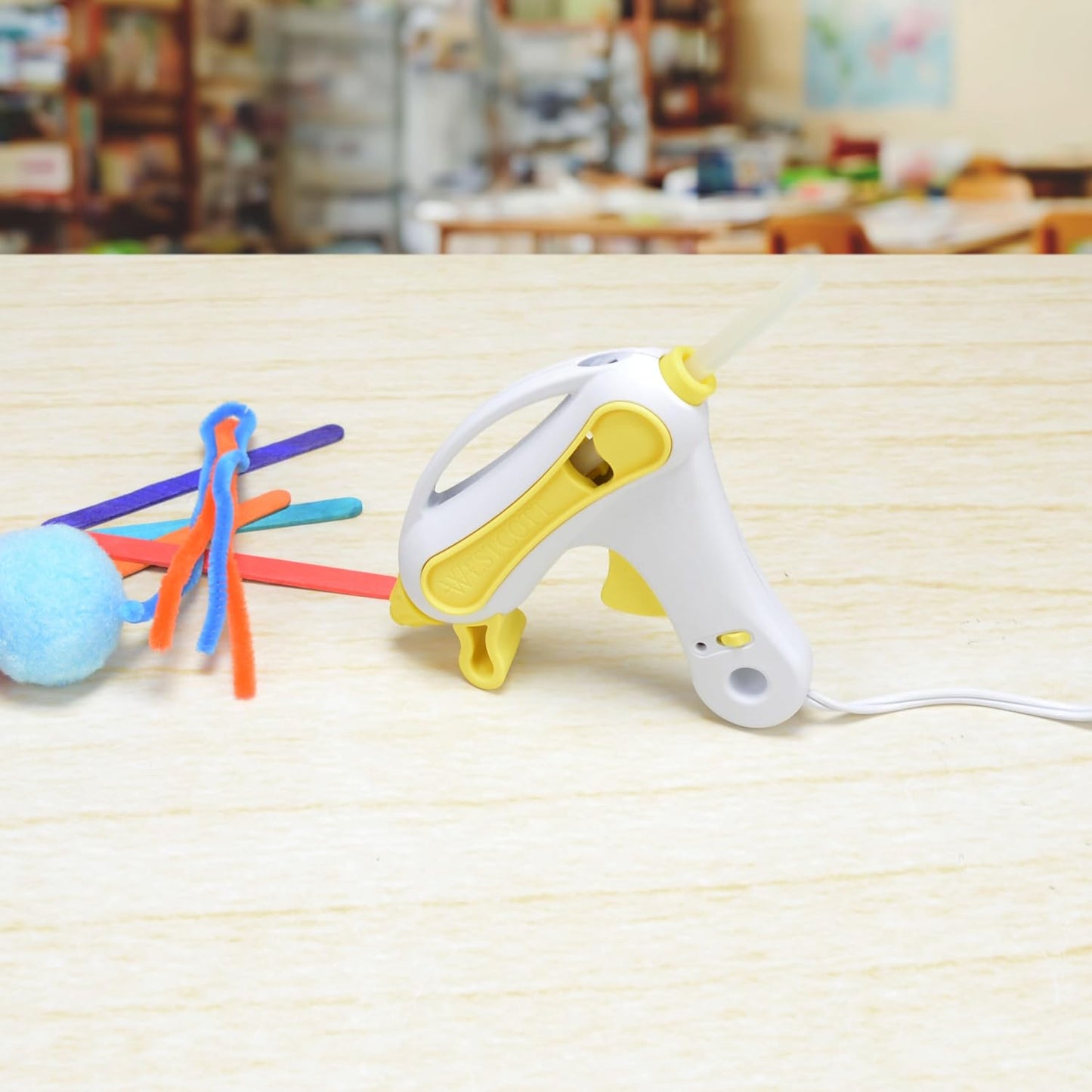 Westcott 17874 So Cool! Low-Temp Glue Gun