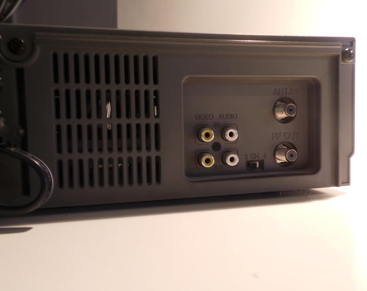 RCA VR552 4-Head VCR Player