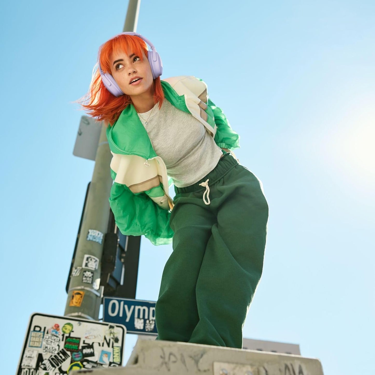 Bose 884367-1200 QuietComfort Wireless Noise Cancelling Headphones