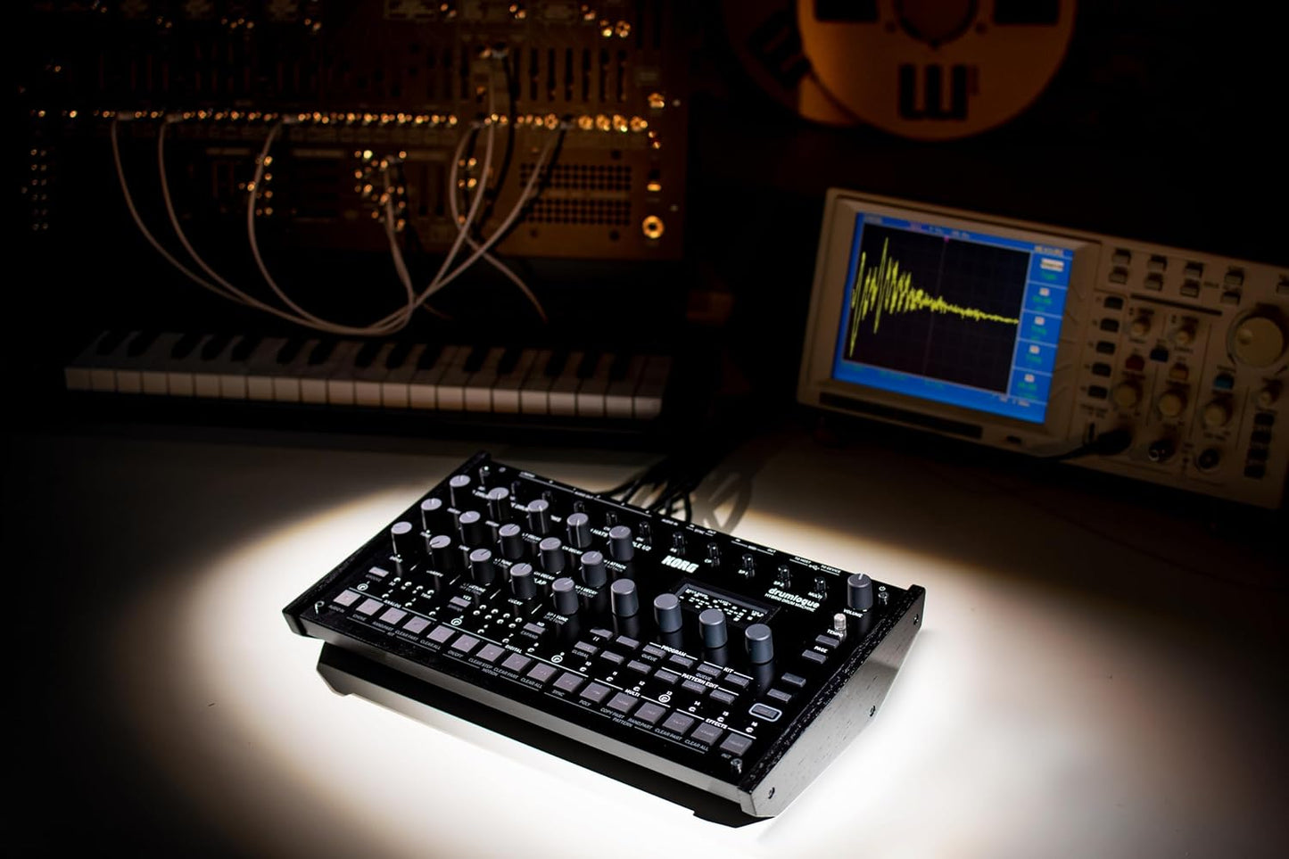 Korg DRUMLOGUE Hybrid Drum Machine