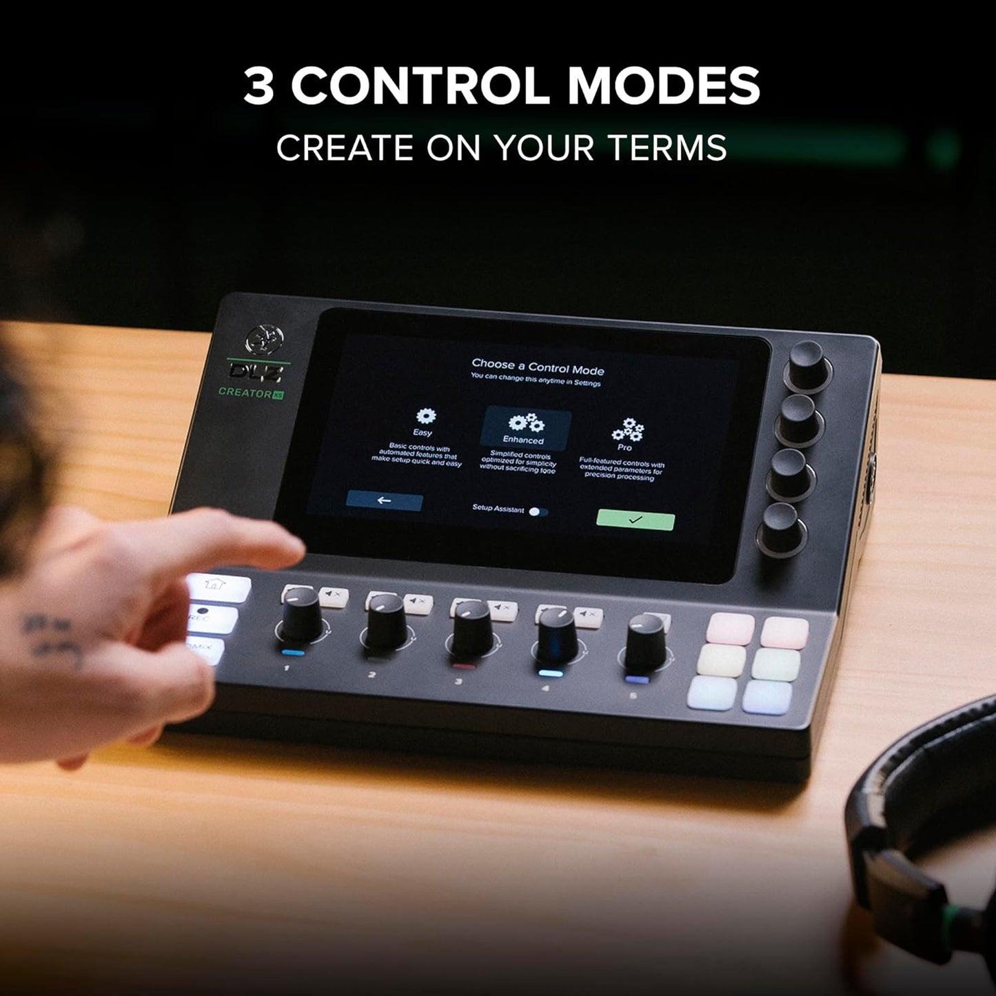 Mackie 2055428-00 DLZ Creator XS Digital Mixer Podcast