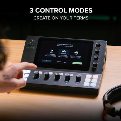 Mackie 2055428-00 DLZ Creator XS Digital Mixer Podcast