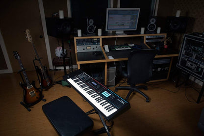 Roland JUNO-DS61 61-Key Lightweight Synth Keyboard