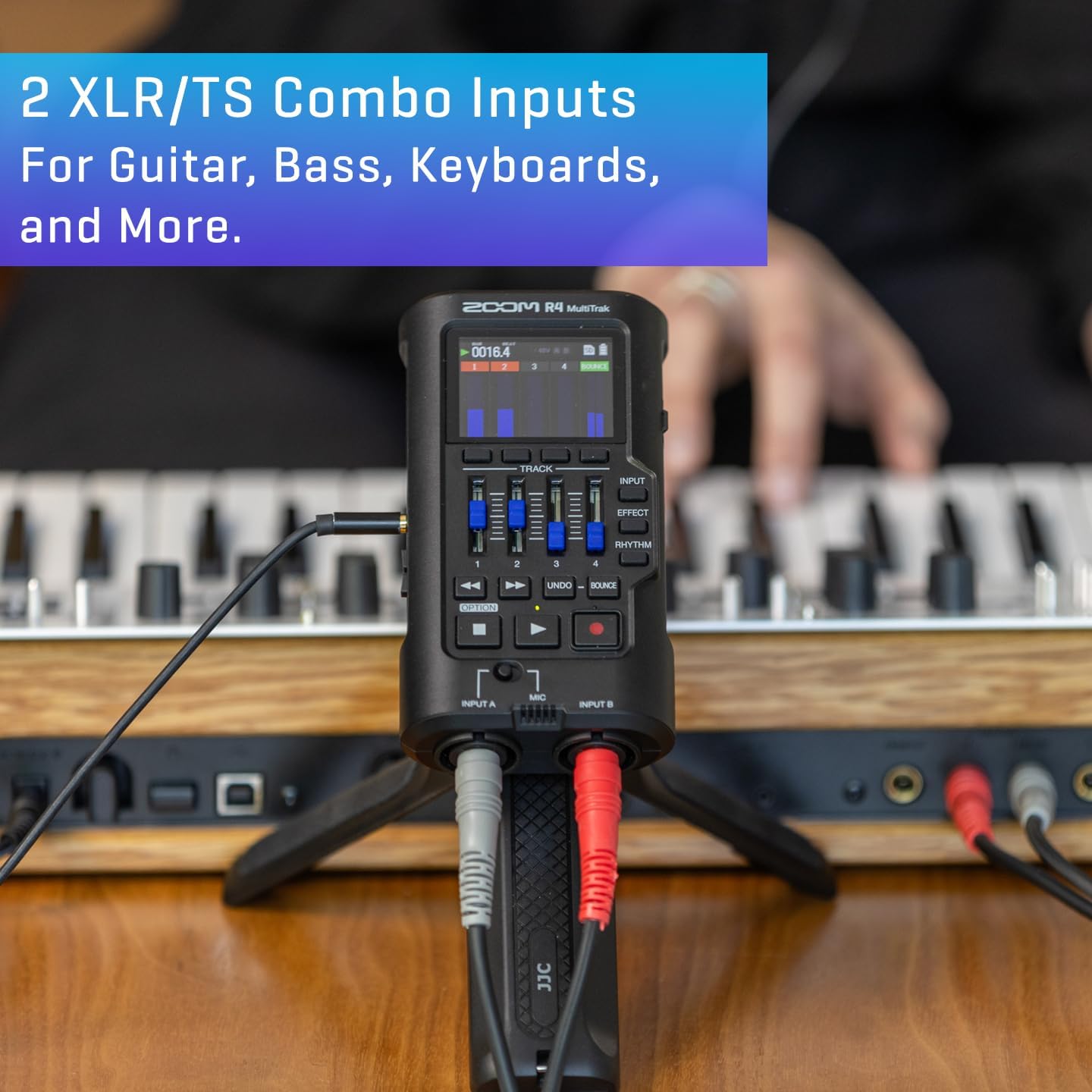 Zoom R4 MultiTrak Portable SD Recorder Interface