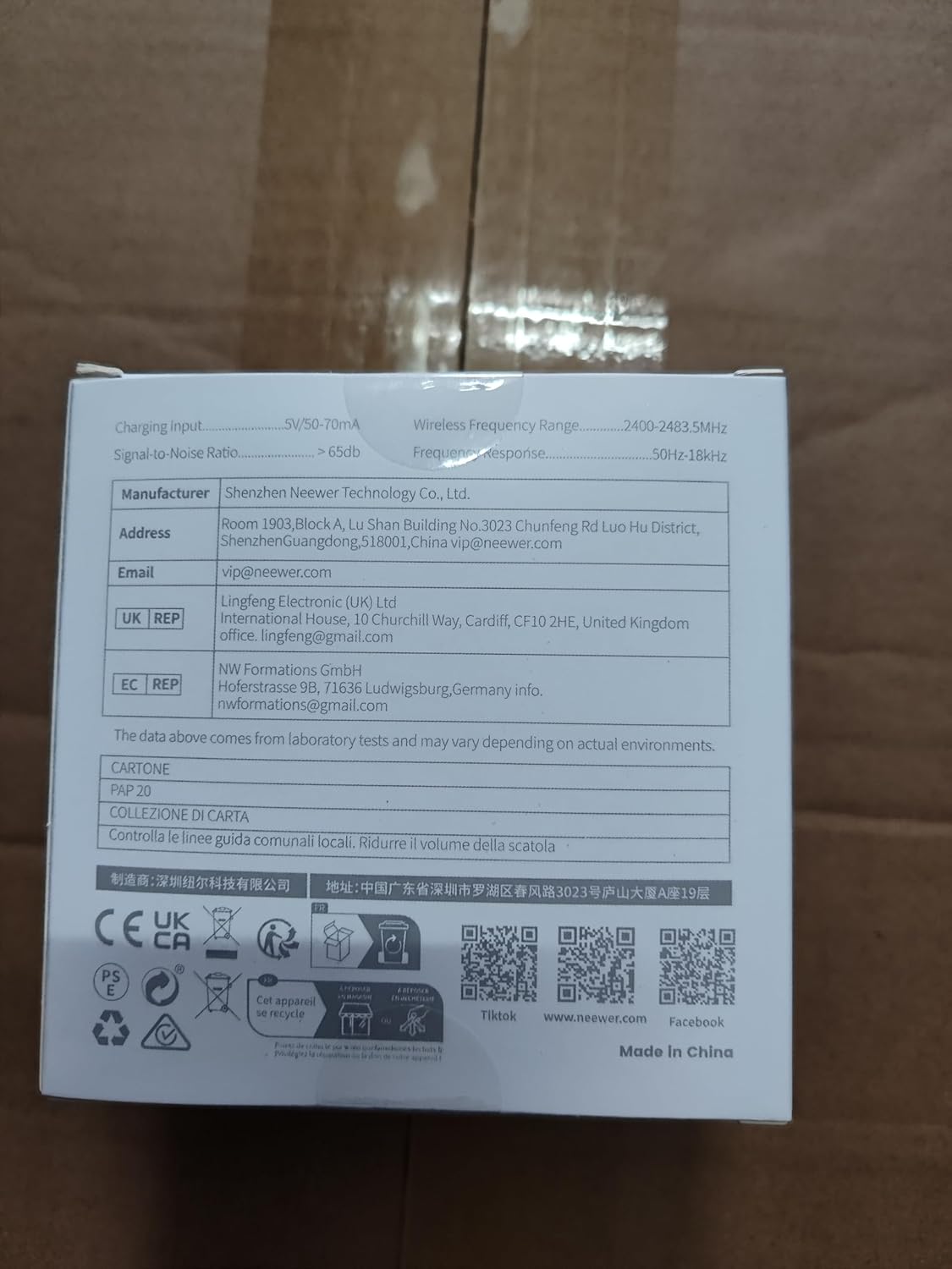 NEEWER 21000089 USB-C Wireless Lavalier Microphone Kit