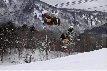 Canon 5137C002 EOS R7 Mirrorless Camera Body Only