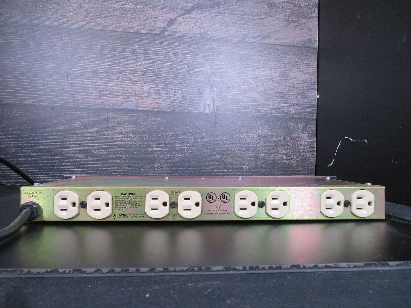 Furman PL-8 Series II Power Conditioner
