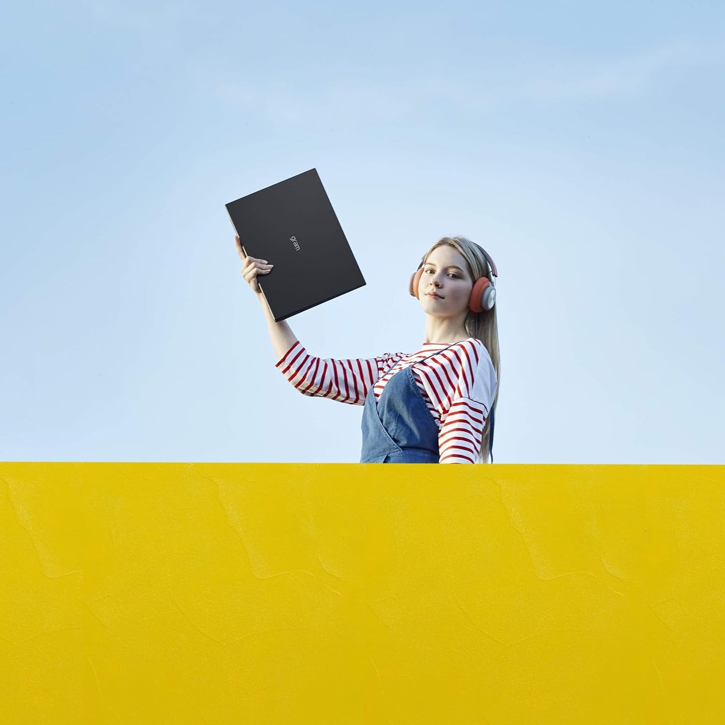 LG 17Z90P-K.AAB8U1 Gram 17" Laptop Ultra 7 2TB SSD