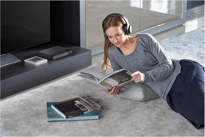 Sony BDPS6700_K3 4K Upscaling 3D Blu-Ray Player Bundle