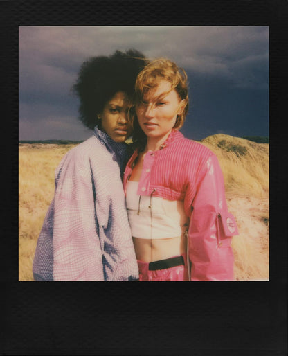 Polaroid 6211 Go Color Film - Black Frame Edition