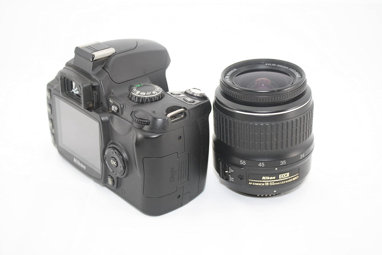 Nikon D40 DSLR 18-55mm Lens Kit, Entry-Level