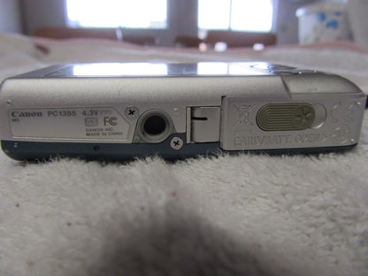 Canon SD1200IS Digital ELPH 10MP Camera - Dark Gray