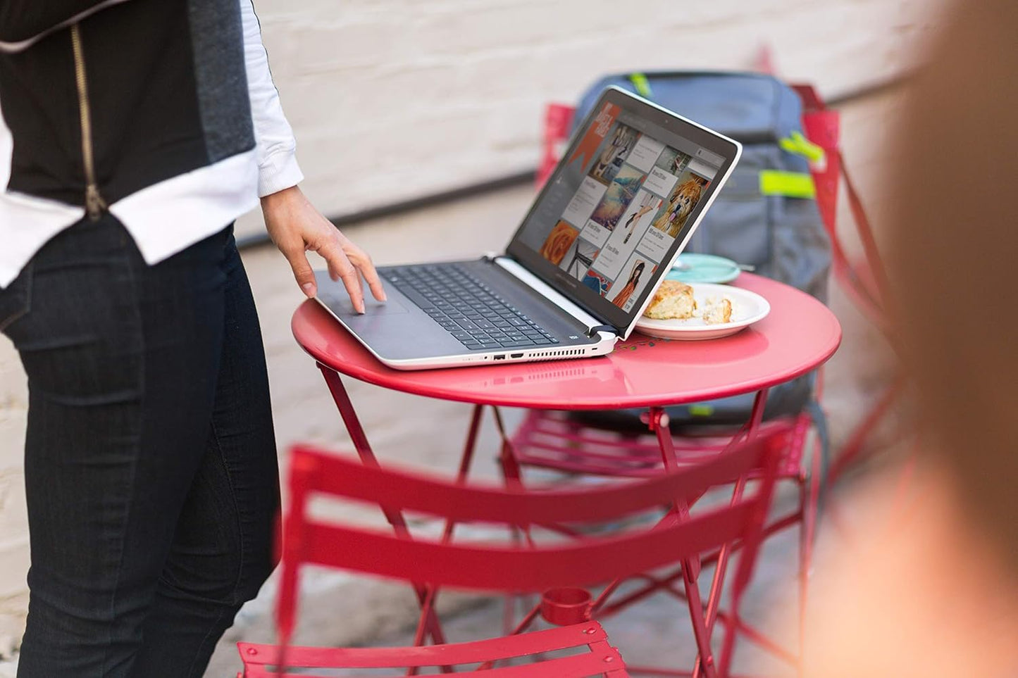 HP M1Y23UA Pavilion 15.6" Laptop Windows 10