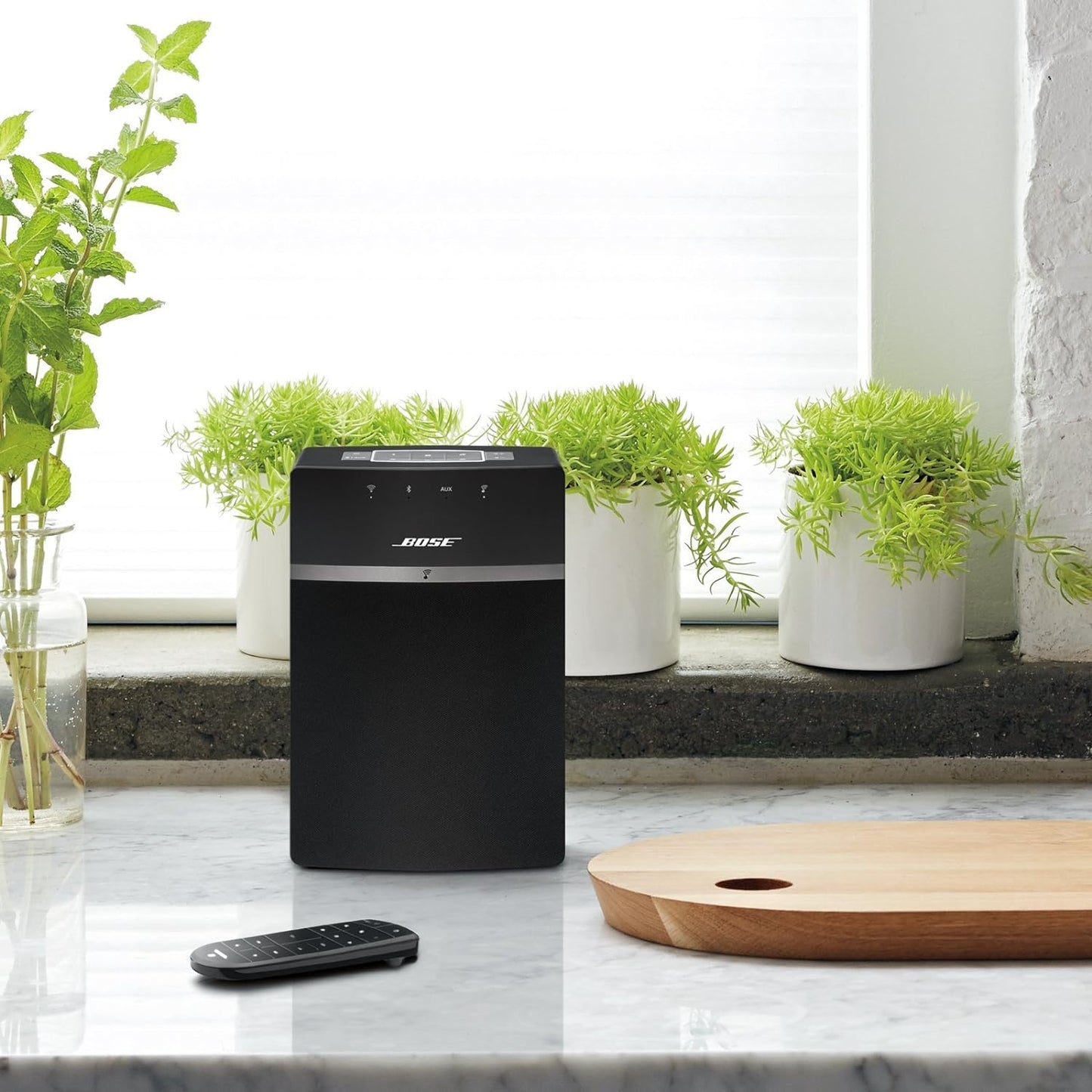 Bose SoundTouch 10 Wireless Speaker - Alexa Compatible (Renewed)