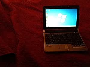 Acer LX.N970D.001 eMachines eM250 Netbook — main product image