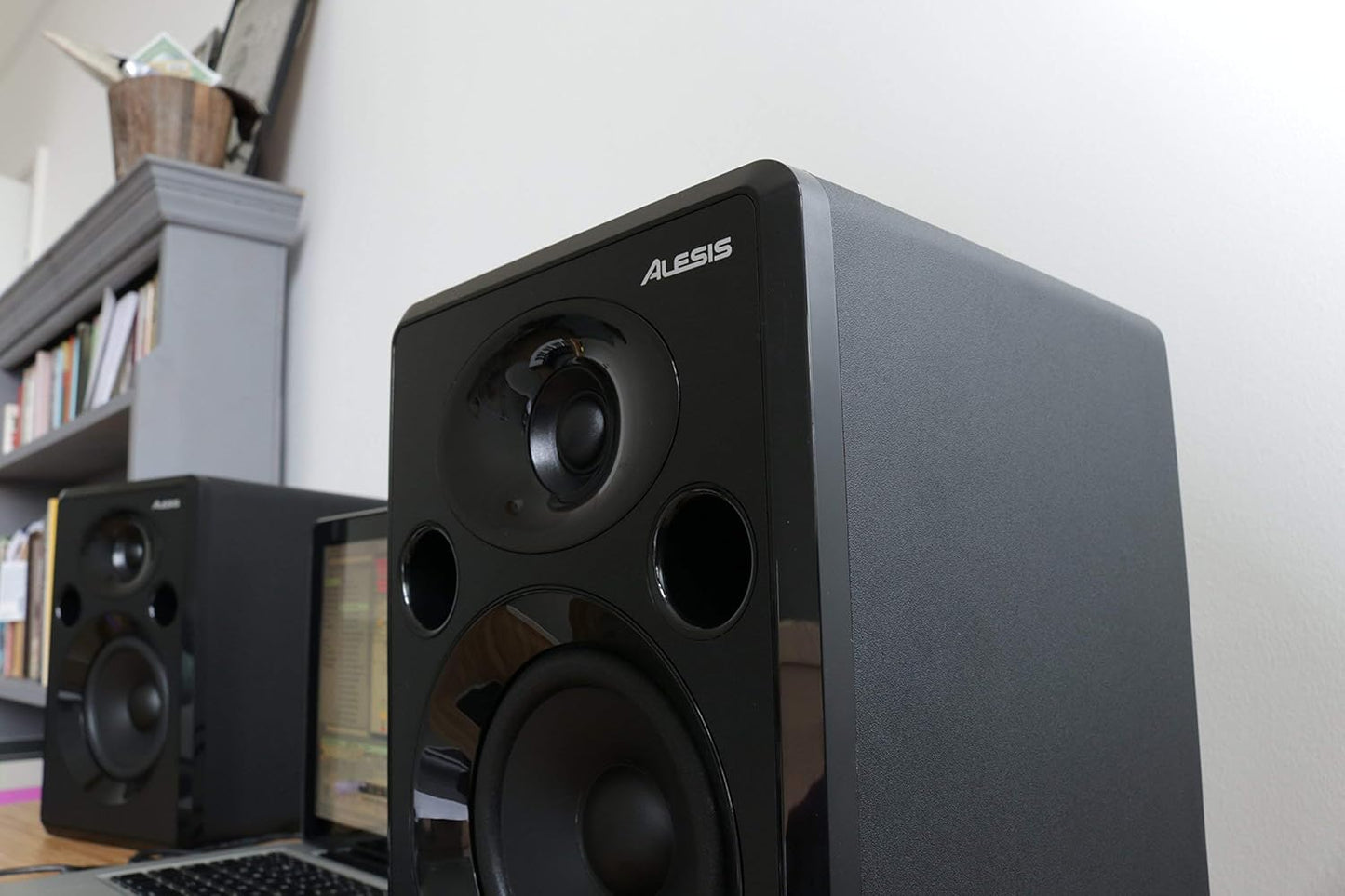 Alesis ELEVATE 5 MKII-cr 5" Powered Studio Monitor Speakers