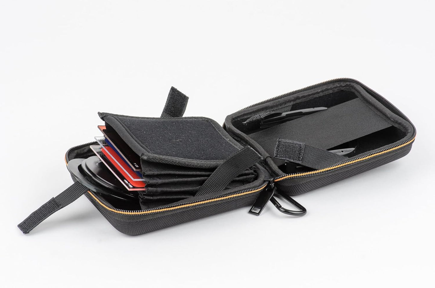 Cokin P3068 Filter Wallet M Series Holds 5 Filters