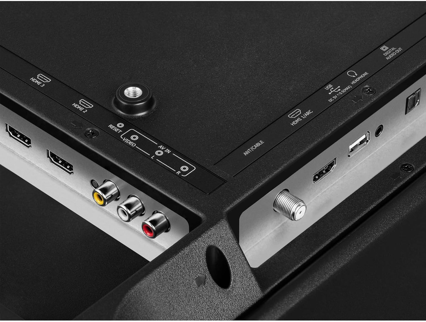 Hisense 32H4F 32" LED Roku Smart TV Alexa Renewed