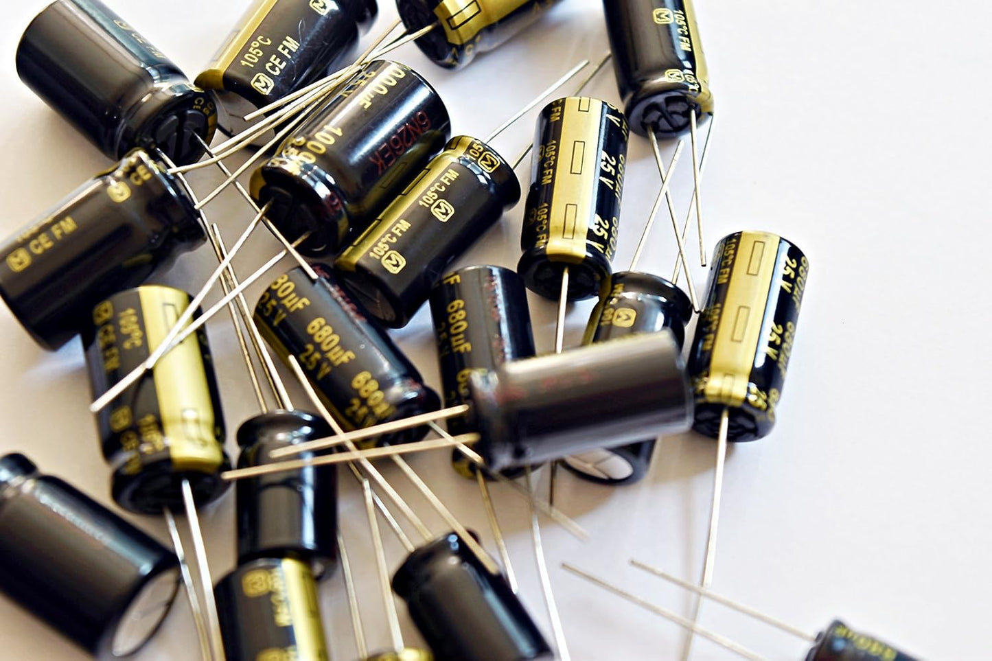 Panasonic FM Series Capacitors - 50V 220uf Low ESR 6pcs