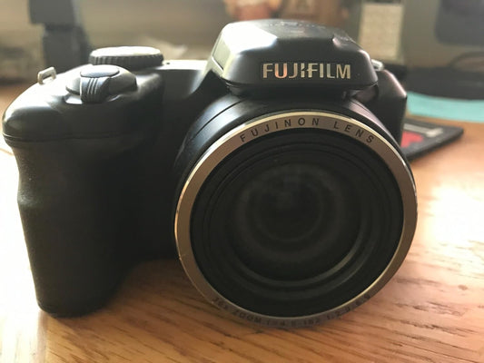 Fujifilm S8630 FinePix 16MP 36X Optical Zoom Camera Bundle