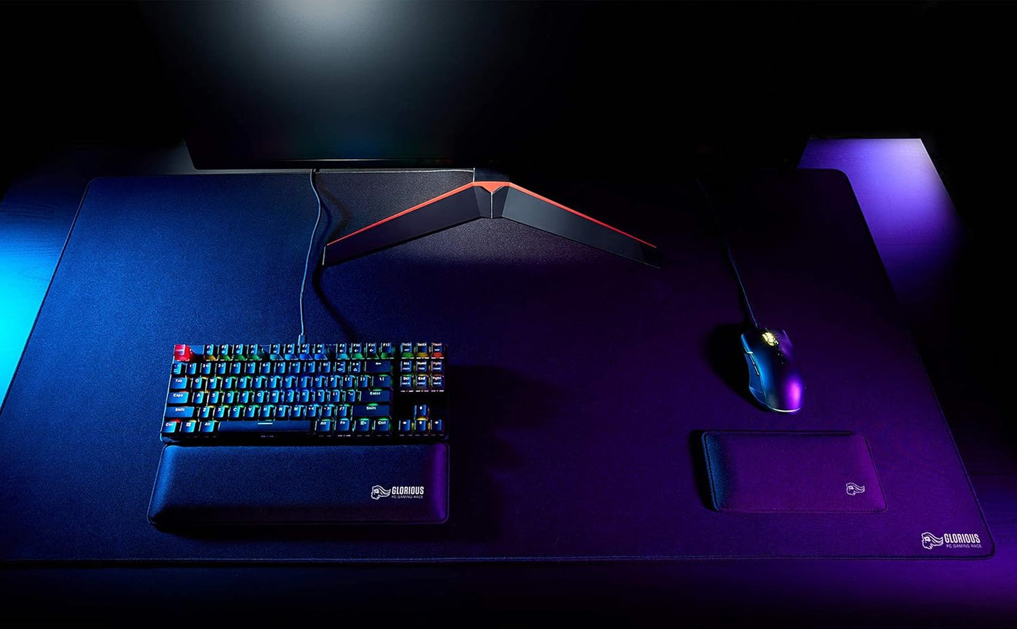 Glorious G-P XL Extended Gaming Mouse Mat Black Stitched