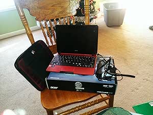 Acer IP-M2XH-Z3WE Aspire One AO722 Laptop - Red — main product image