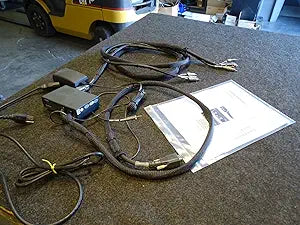 Extron P/2 DA2 WM F Distribution Amplifier RAL9010 — main product image