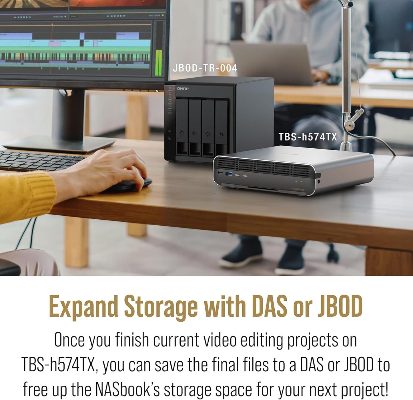 QNAP TBS-h574TX-i3 Thunderbolt 4 All-Flash NASbook