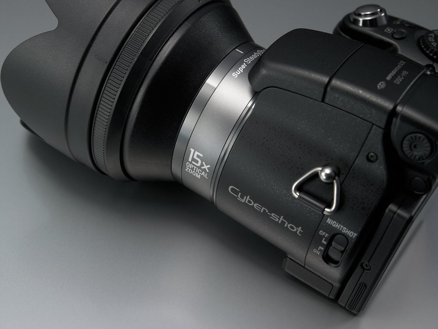 Sony DSCH9/B Cyber-shot Digital Camera 15x Zoom