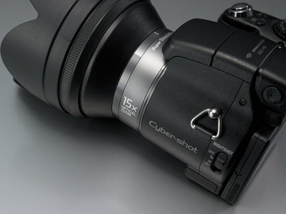 Sony DSCH9/B Cyber-shot Digital Camera 15x Zoom