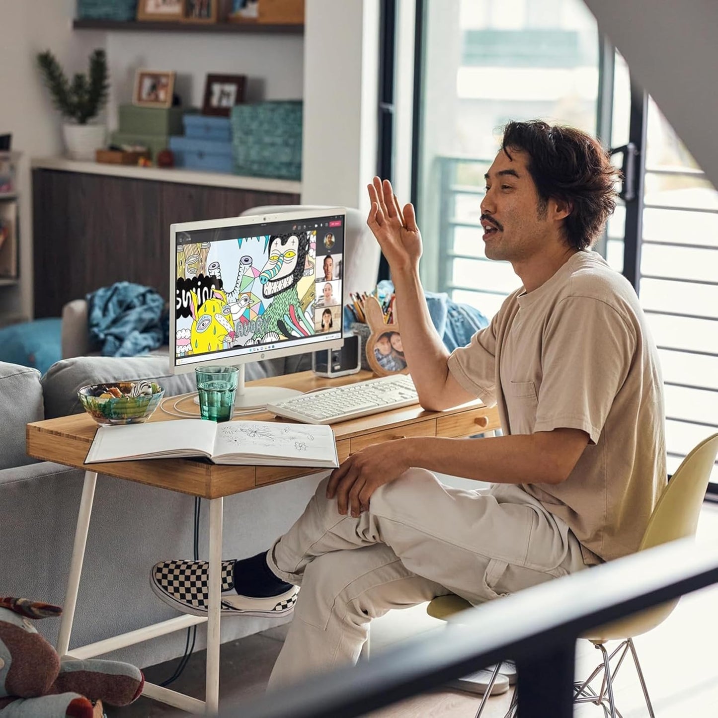 HP AIO 22-inch All-in-One Desktop PC 32GB RAM 1TB SSD