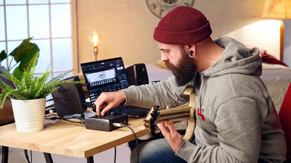 IK Multimedia IP-INT-AXEIOONE-IN AXE I/O One USB Audio Interface