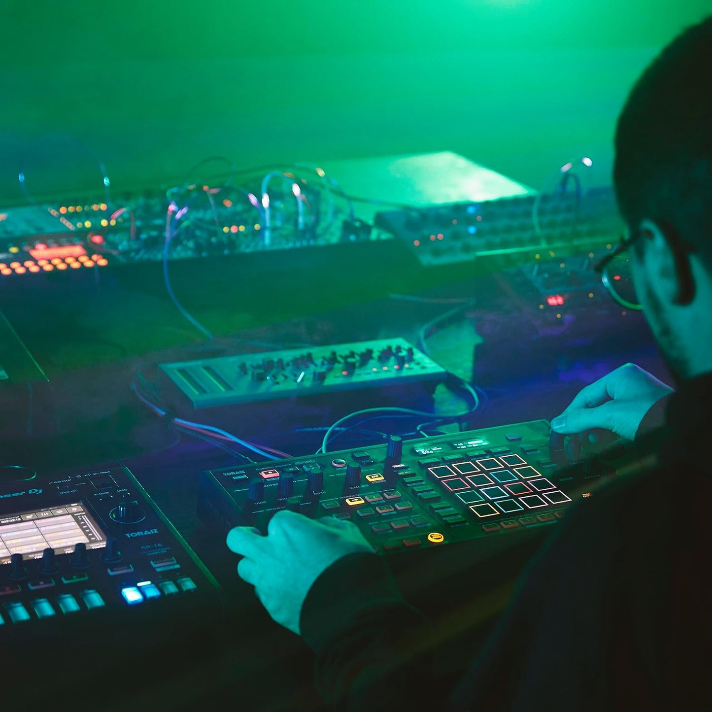 Pioneer DJ TORAIZ SQUID Multitrack Production Sequencer