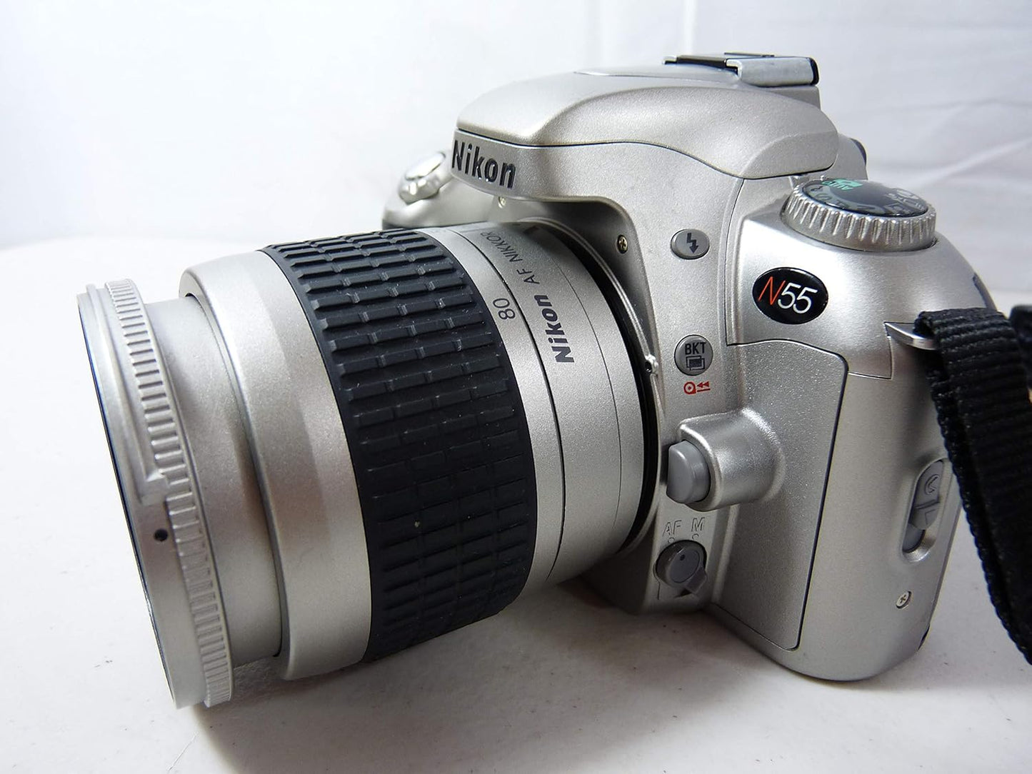 Nikon N55 35mm SLR Film Camera AF Zoom Lens Kit