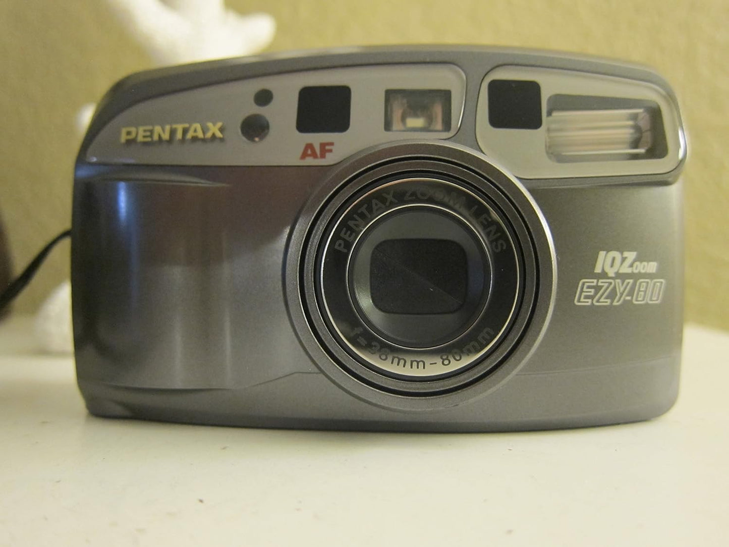 Pentax IQZOOM80QD EZY-80 35mm Film Camera