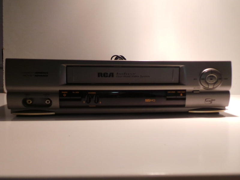 RCA VR552 4-Head VCR Player — main product image