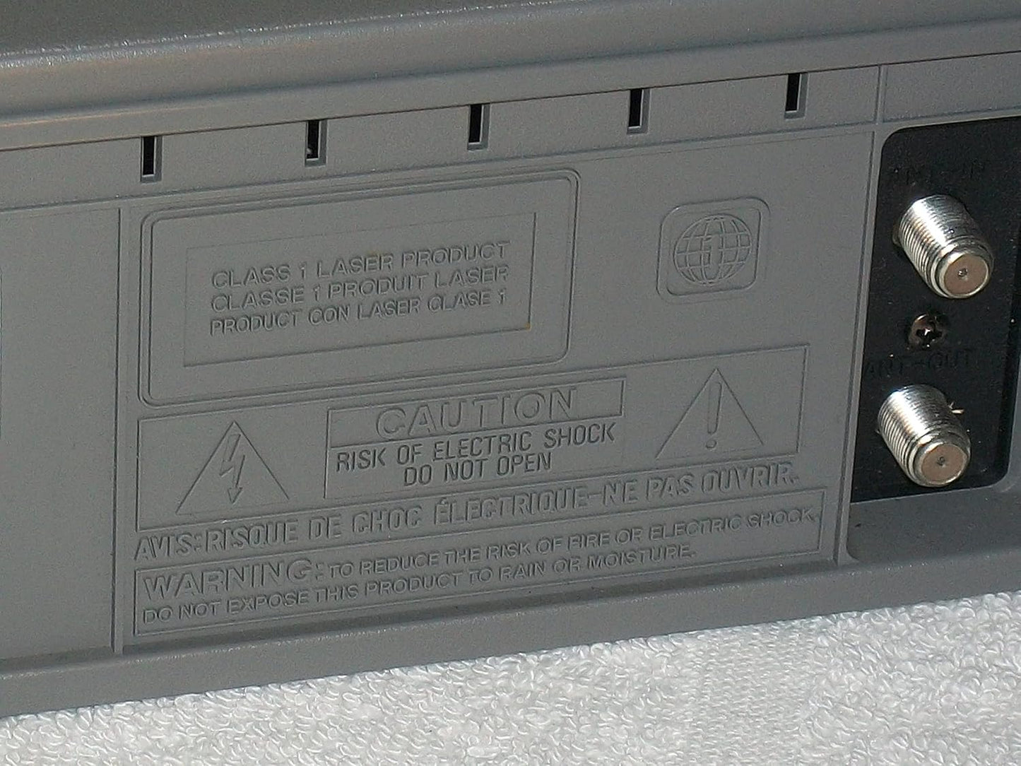 Magnavox MWD2206 DVD/VCR Combination Player Renewed