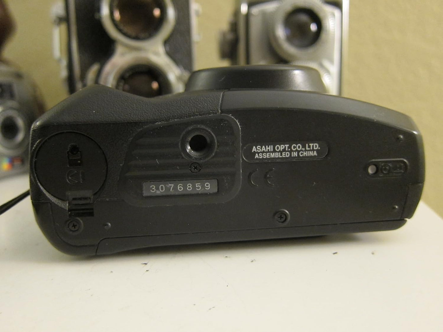 Pentax EZY-R IQ Zoom 35mm Point & Shoot Camera