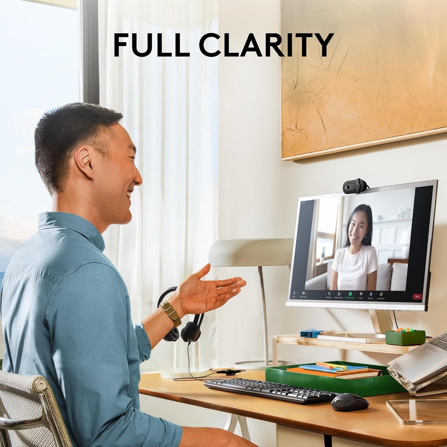 Logitech 960-001589 Brio 101 Webcam - 1080p, Auto-Light, Privacy Shutter