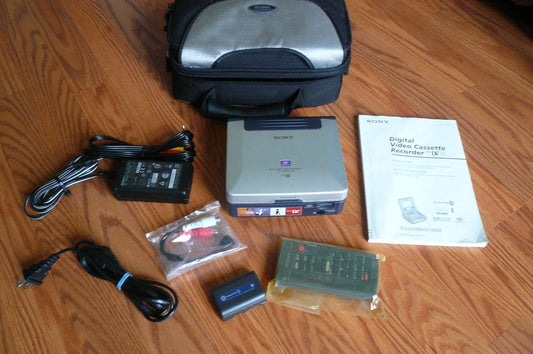 Sony GVD1000E MiniDV Video Walkman Player Recorder