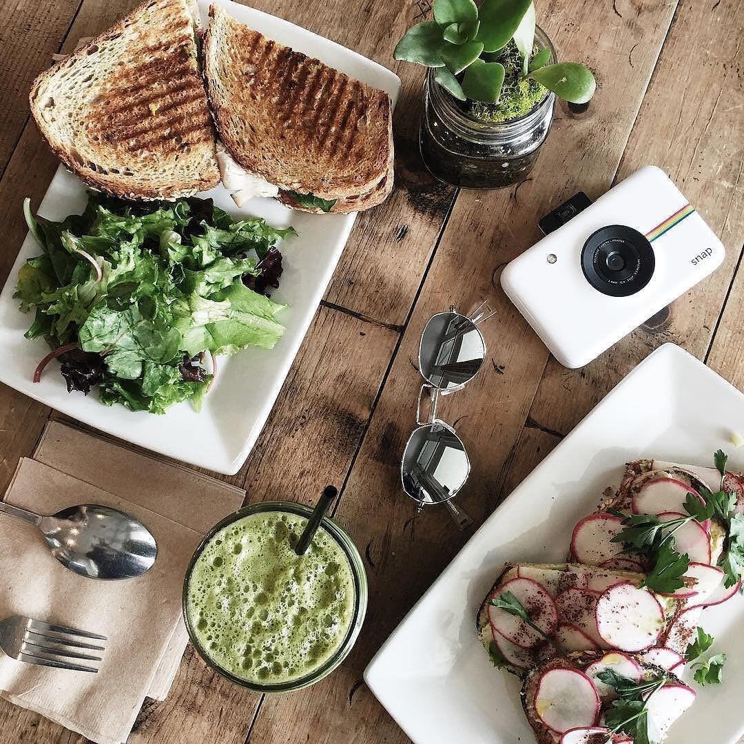 Polaroid POLSP01W Snap Instant Digital Camera - ZINK Printing