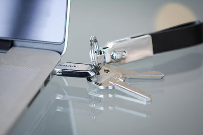 SanDisk SDCZ73-016G-G46 16GB Ultra Flair USB 3.0 Flash Drive