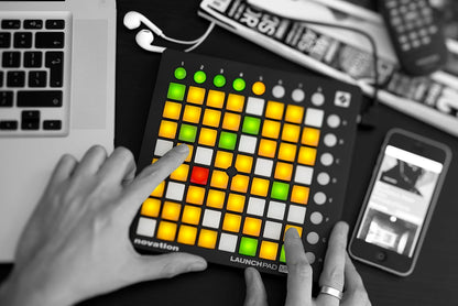 Novation AMS-LAUNCHPAD-MINI-MK2 Ableton Live USB MIDI Controller