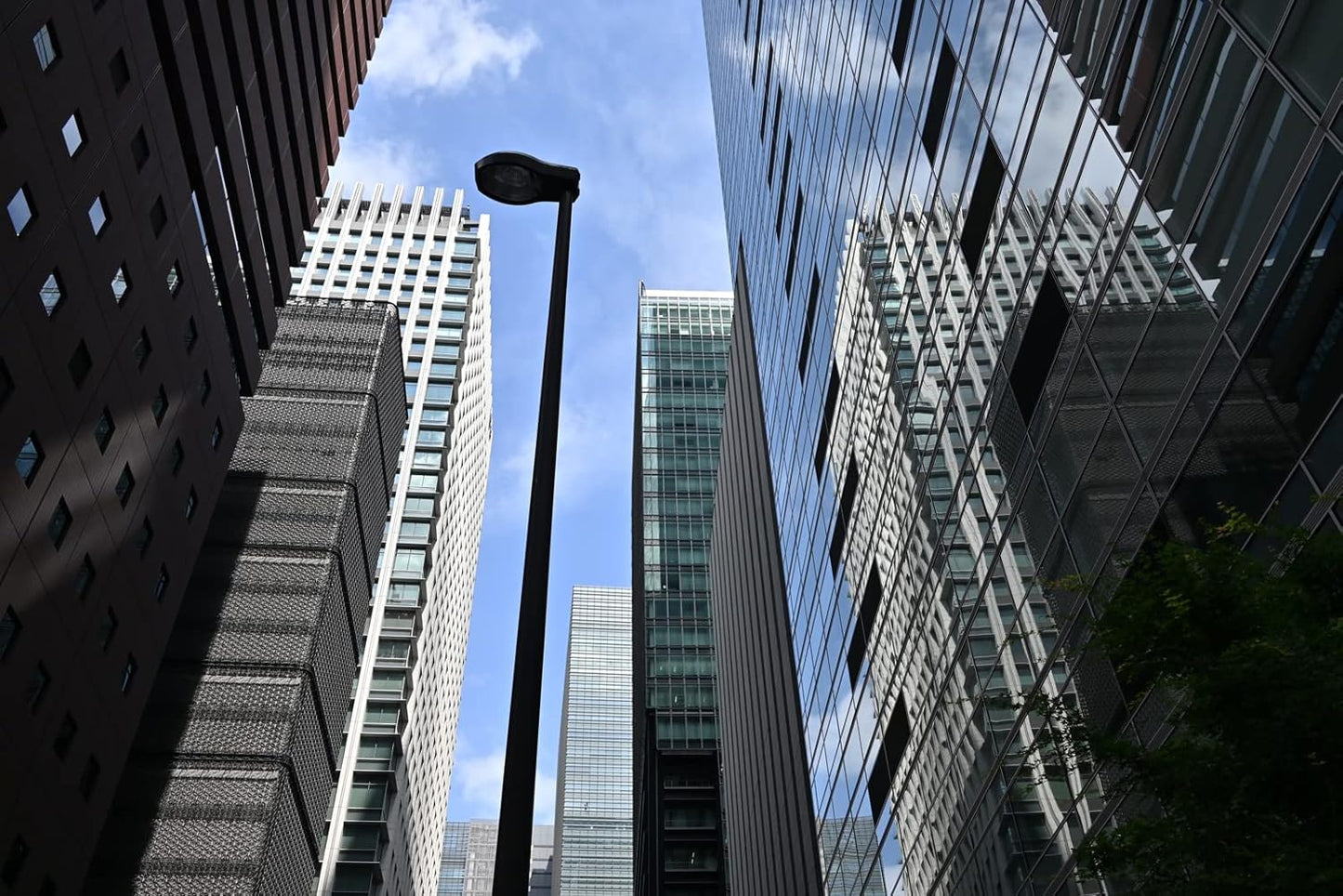 Nikon 1673 Z fc Mirrorless Camera with 28mm Lens