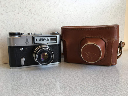 Leica FED-5C Soviet 35mm Film Camera Industar-61