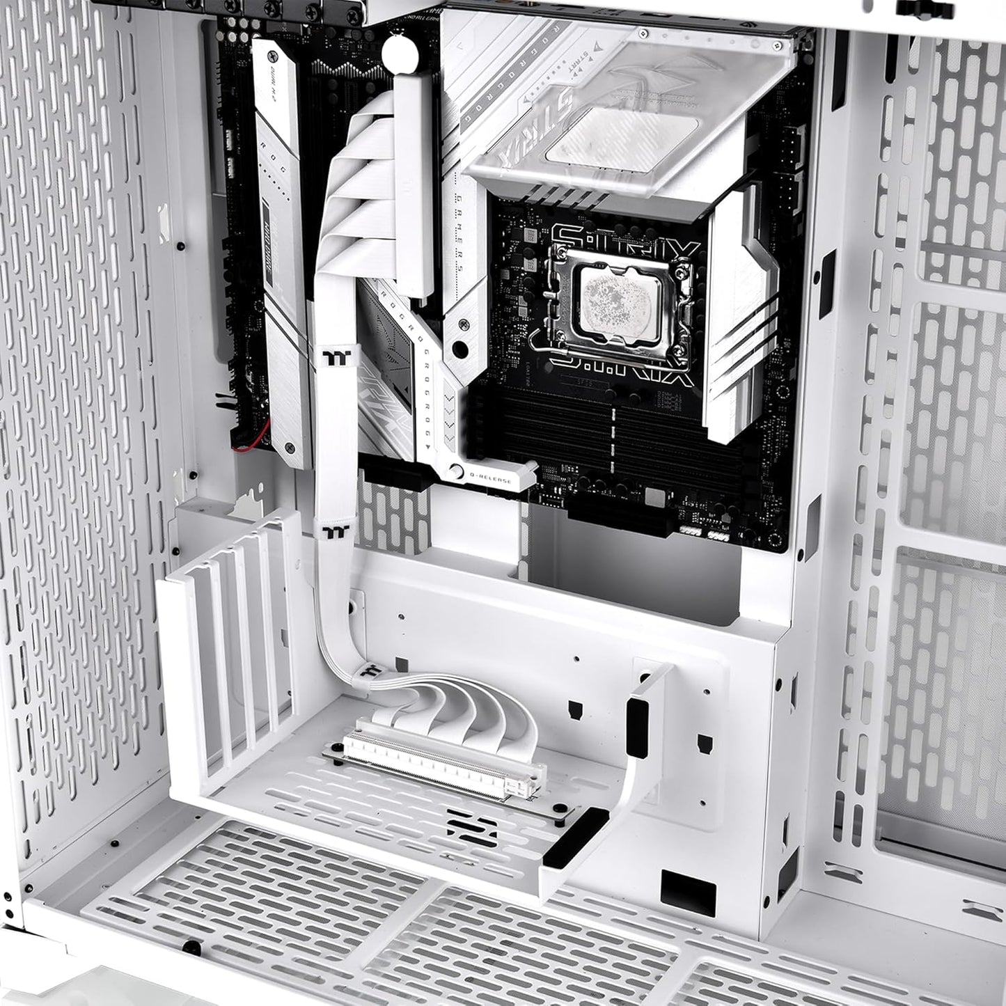 Thermaltake AC-077-CO6OTN-C1 PCIe 4.0 Riser Cable - Dual 90 Degree
