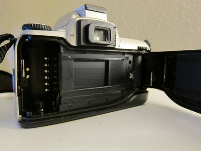 Nikon N652880KIT SLR Camera Kit 28-80mm Lens