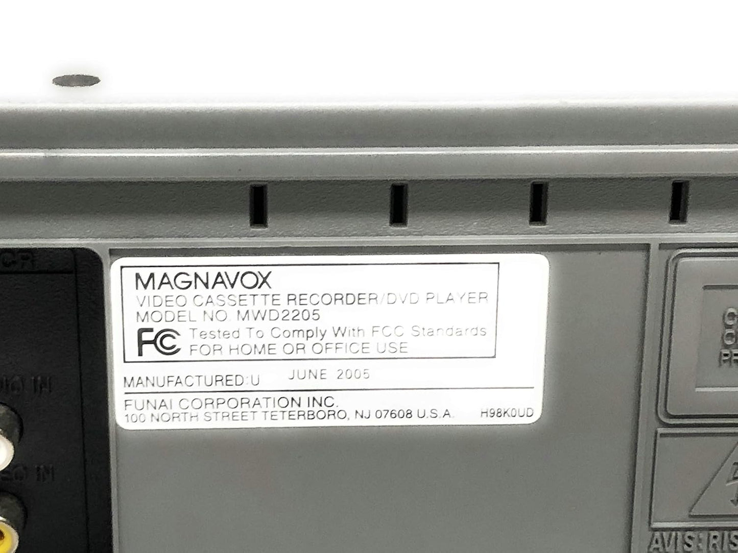 Magnavox VHS DVD CD Combination PLayer MWD2205 DVD/VCR Combo