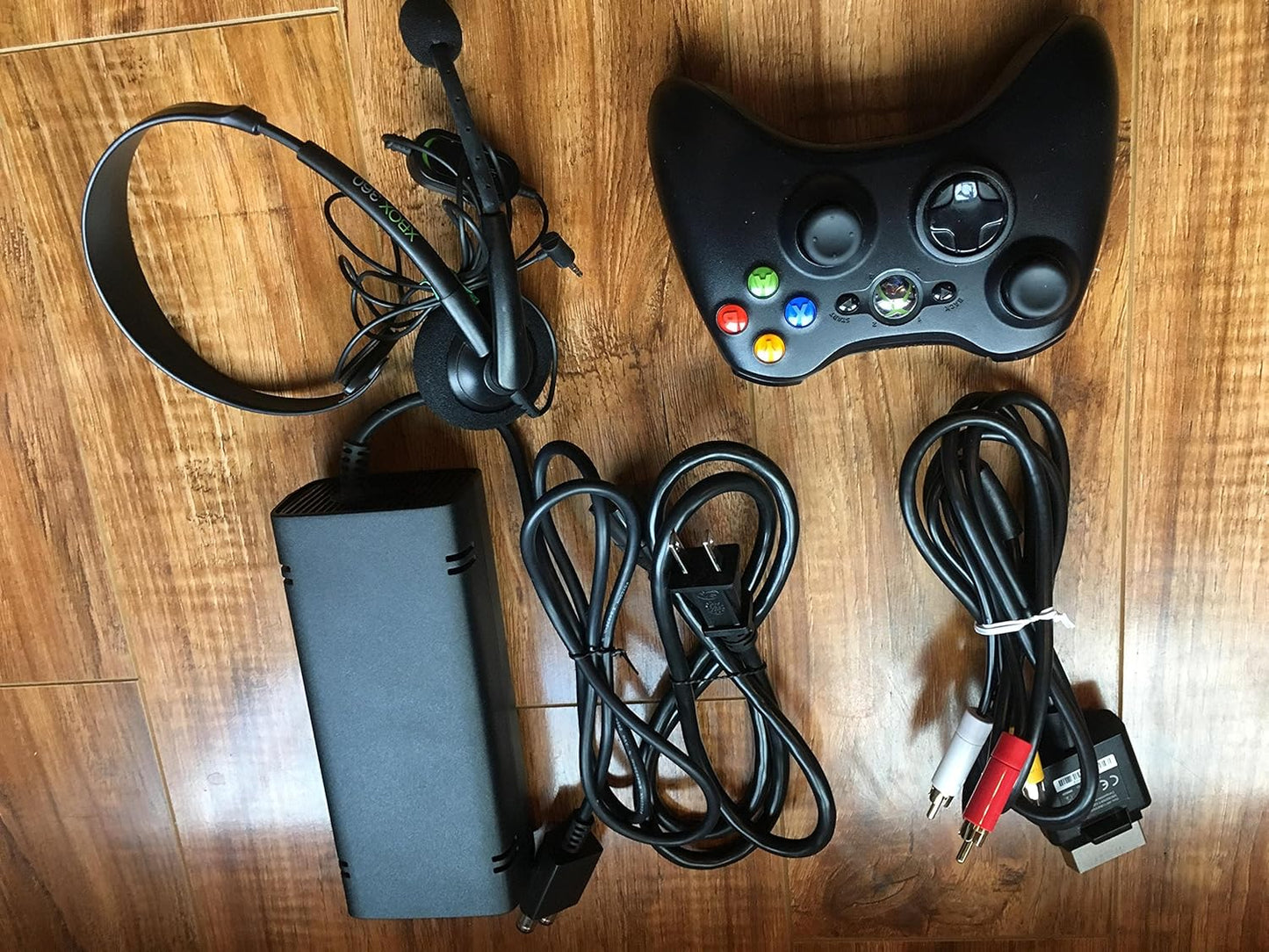 Microsoft R9G-00198 Xbox 360 250GB Spring Value Bundle